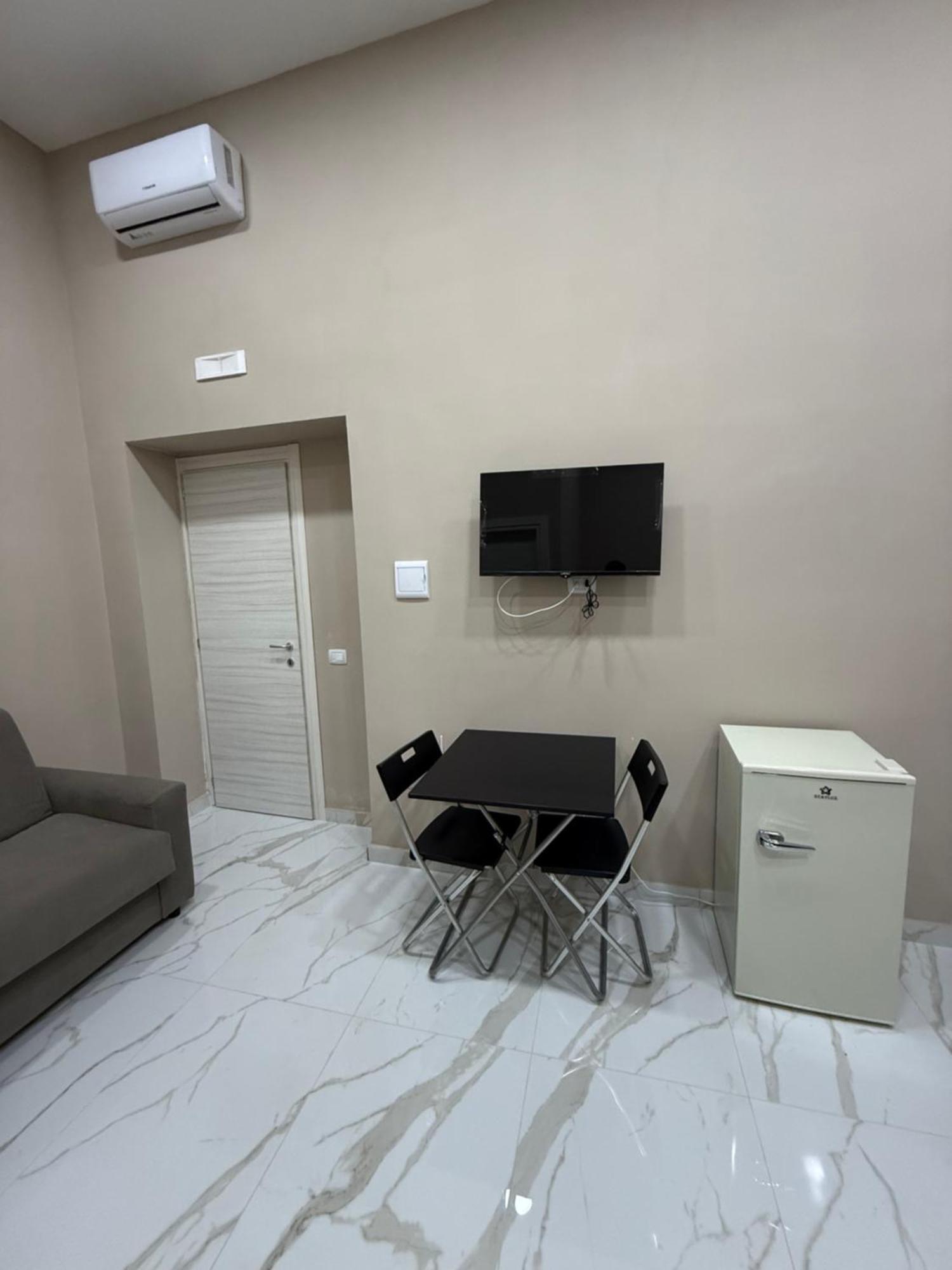 Apartamento Valentino Caracciolo 105 Nápoles Exterior foto
