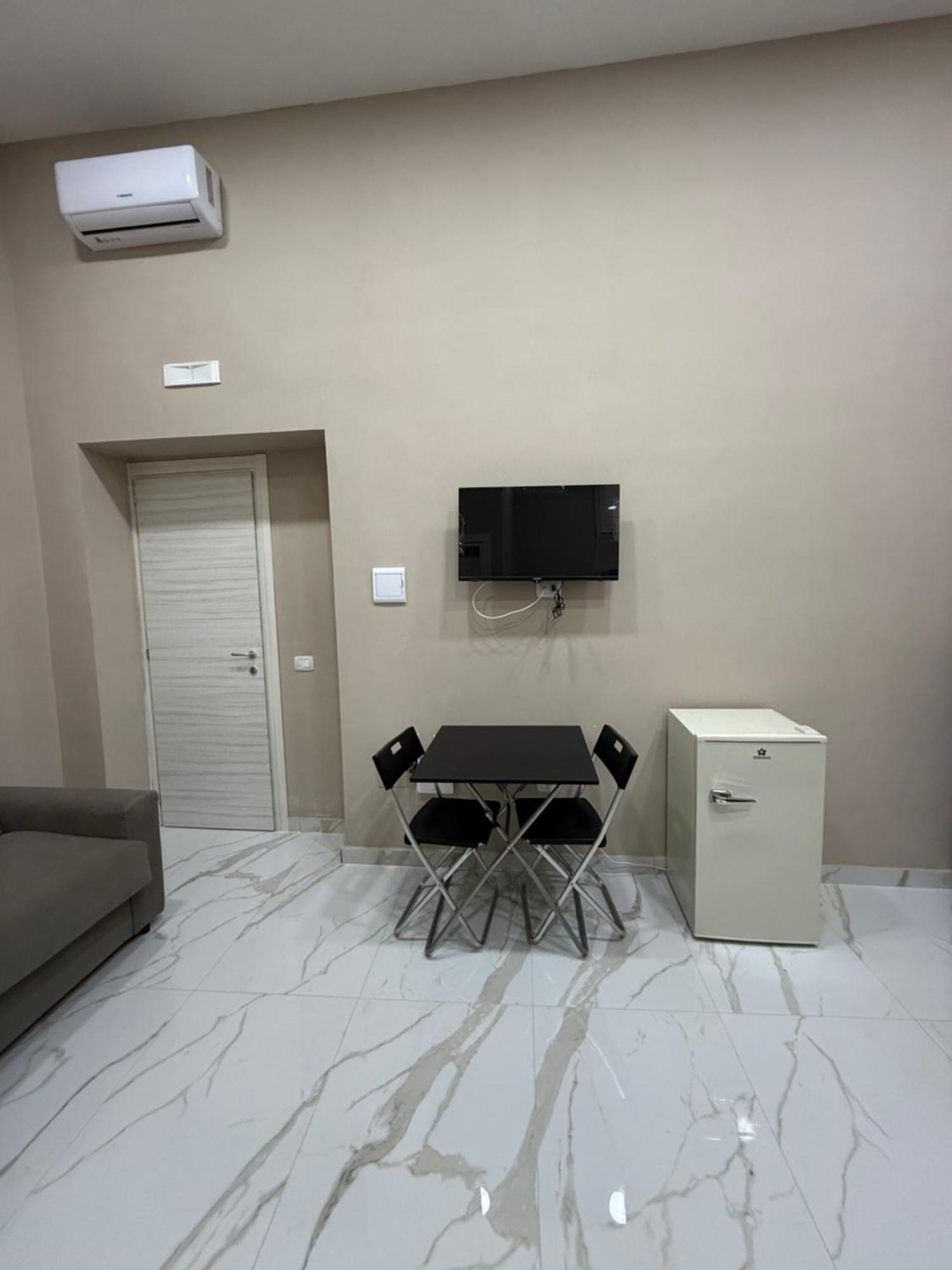 Apartamento Valentino Caracciolo 105 Nápoles Exterior foto